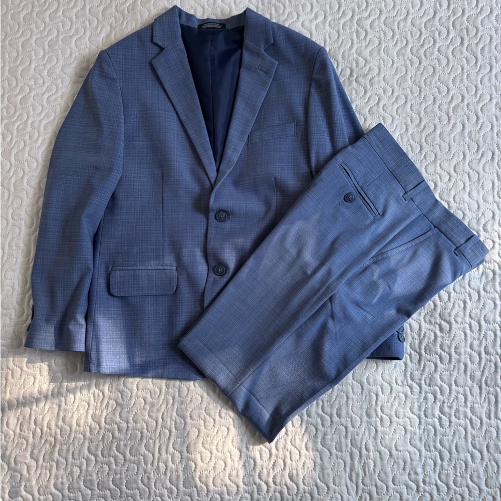Used once! Boys Nautica blue suit size 12